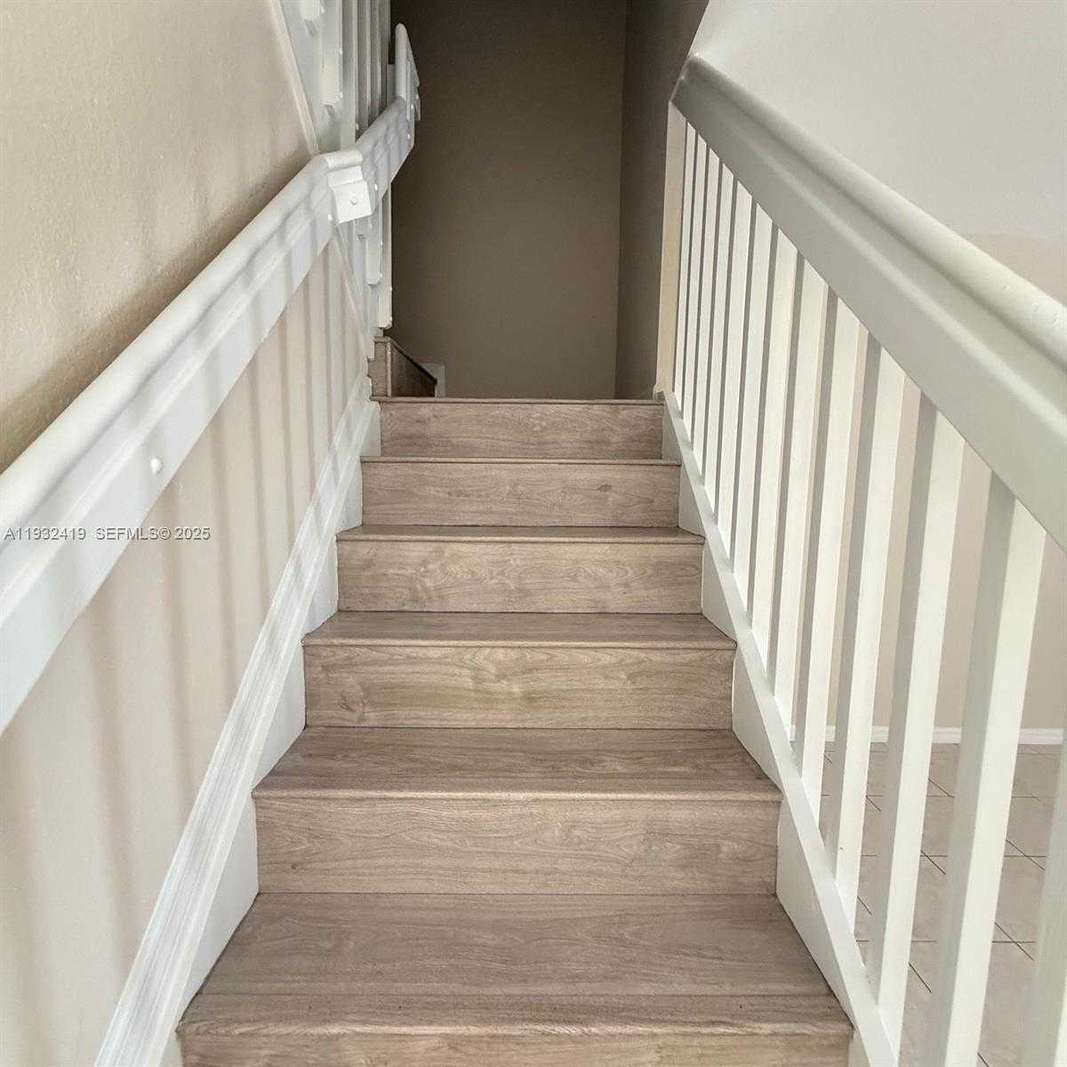 Small Image of 16660 SOUTH WEST 83RD LN #16660, Miami Number 13