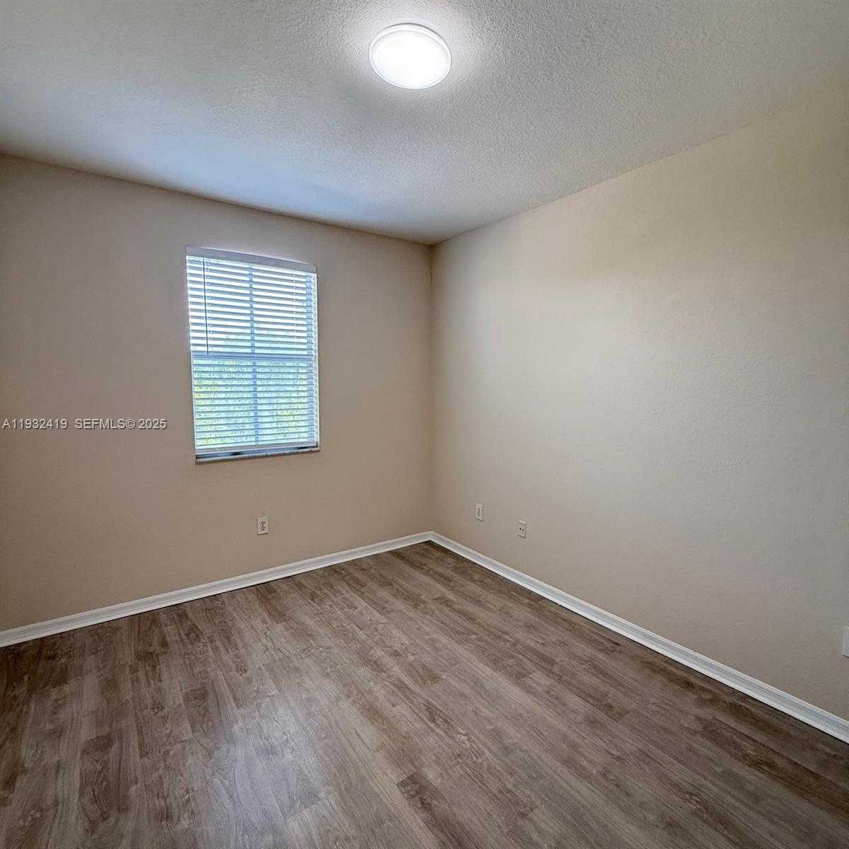 Small Image of 16660 SOUTH WEST 83RD LN #16660, Miami Number 20