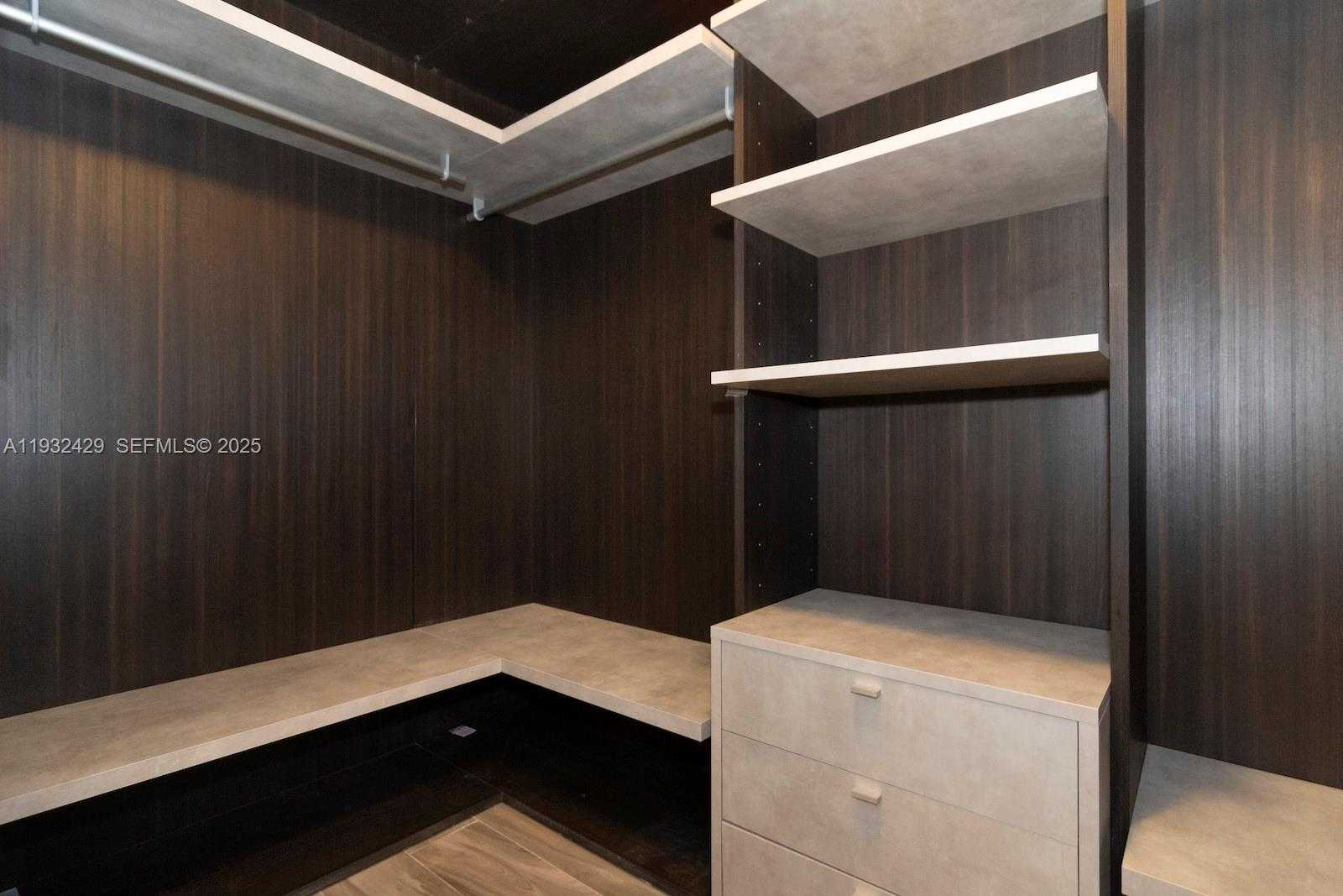 Small Image of 801 SOUTH MIAMI AVE #1409, Miami Number 29