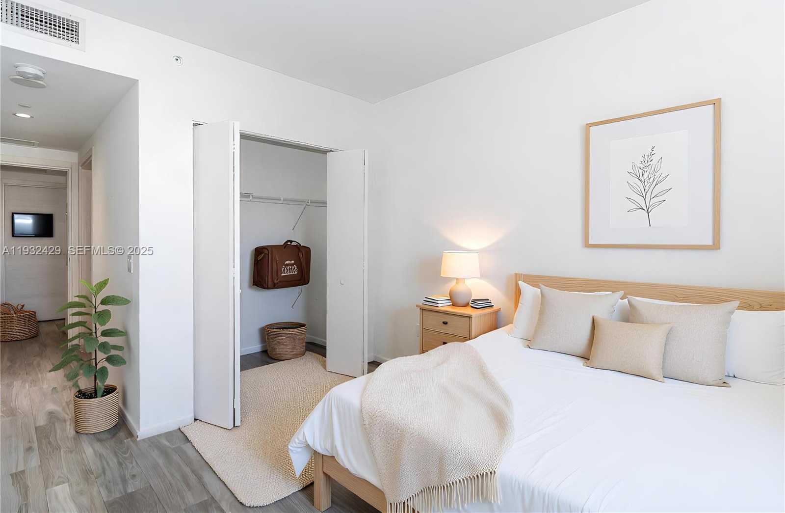 Small Image of 801 SOUTH MIAMI AVE #1409, Miami Number 33