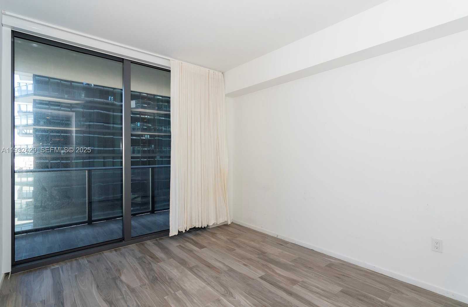 Small Image of 801 SOUTH MIAMI AVE #1409, Miami Number 37
