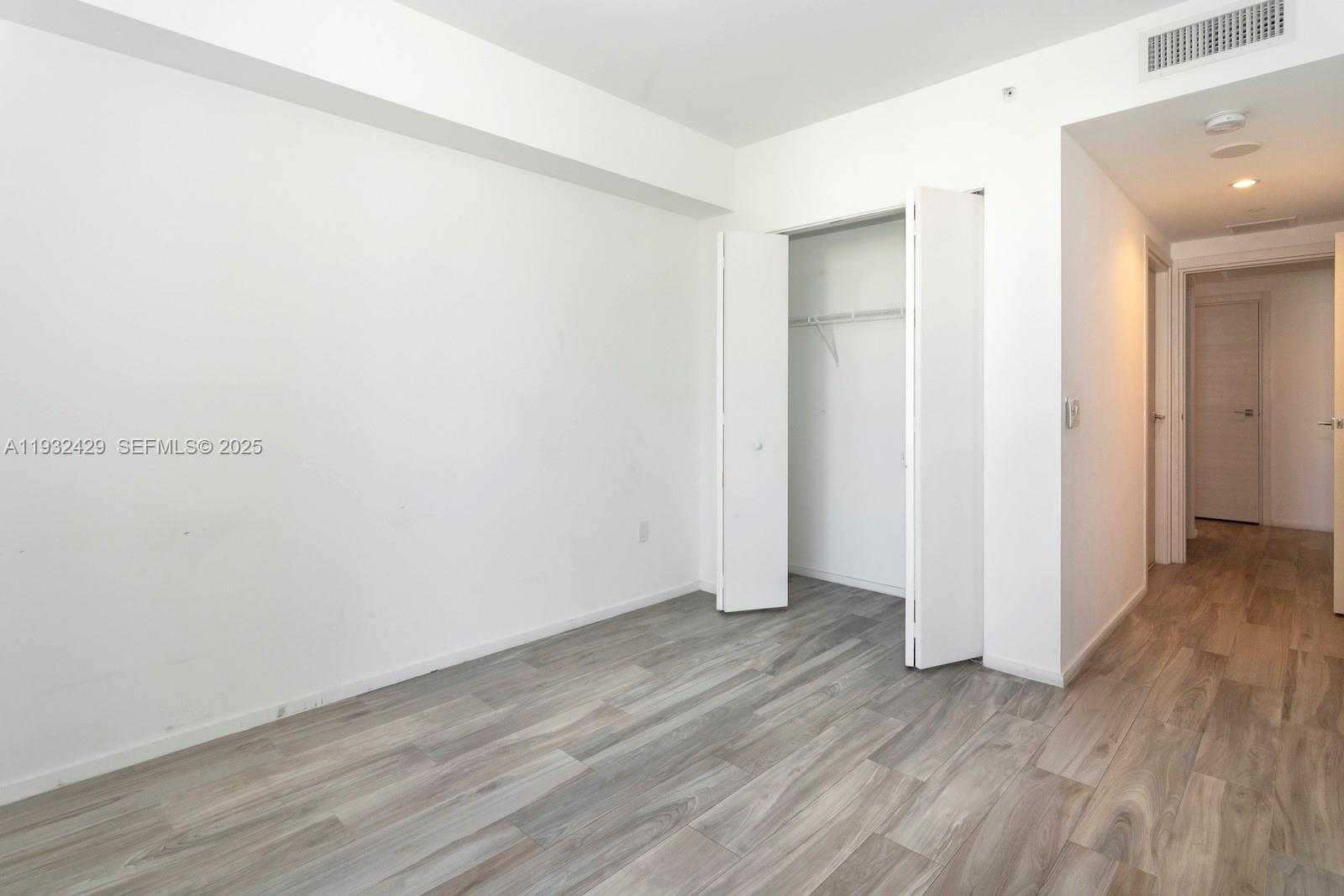 Small Image of 801 SOUTH MIAMI AVE #1409, Miami Number 38