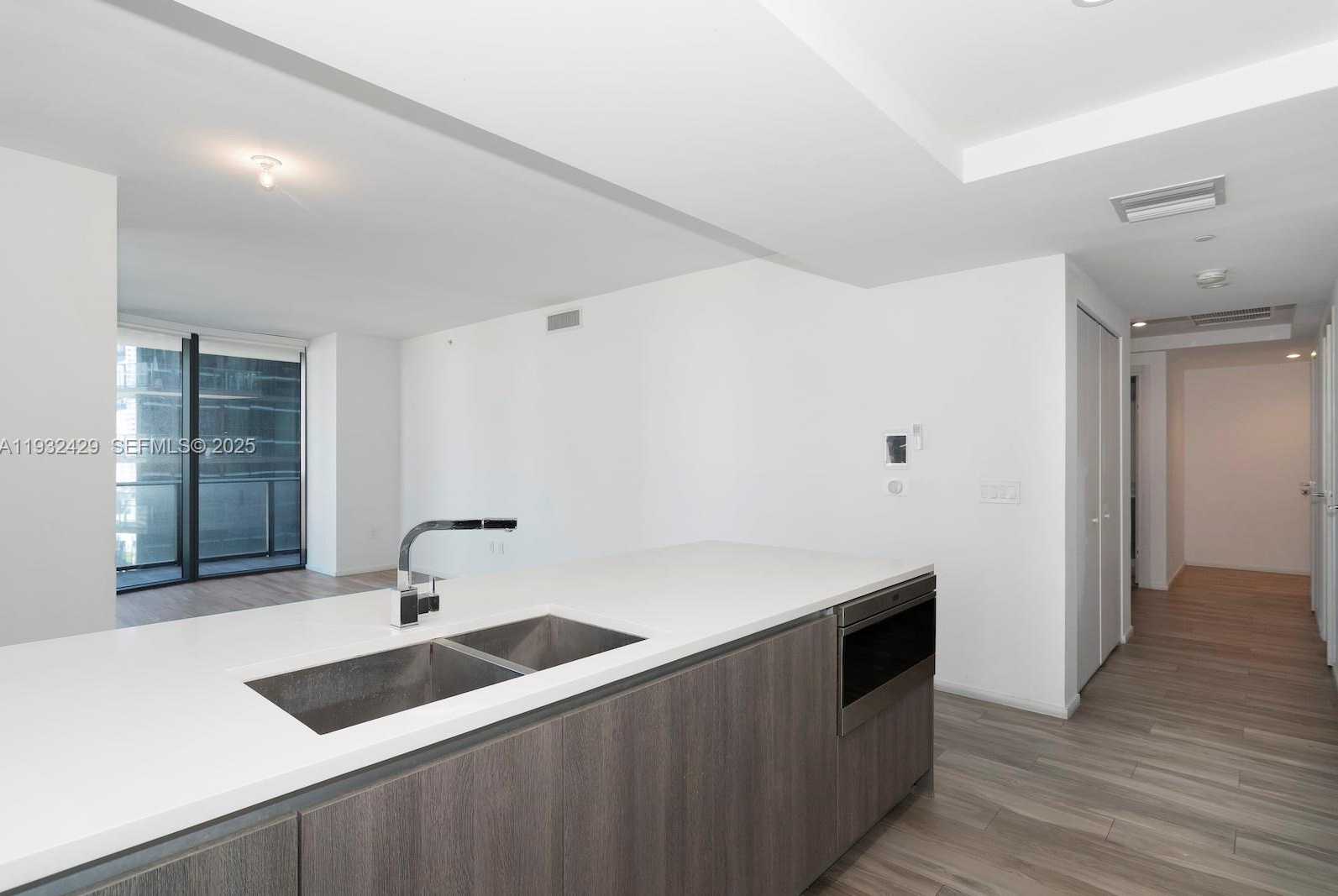 Small Image of 801 SOUTH MIAMI AVE #1409, Miami Number 9