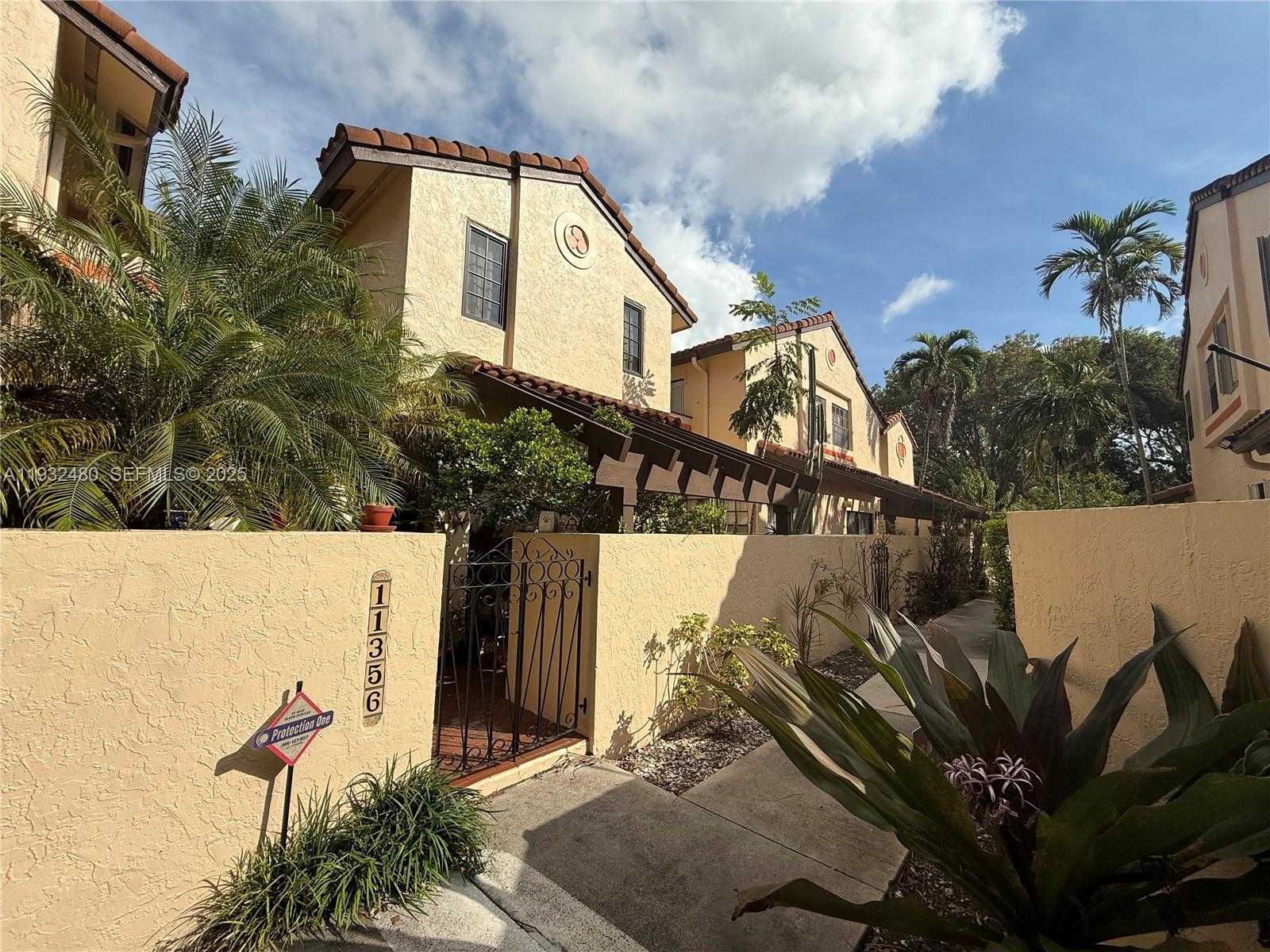 Small Image of 11354 SOUTH WEST 132ND CT, Miami Number 1