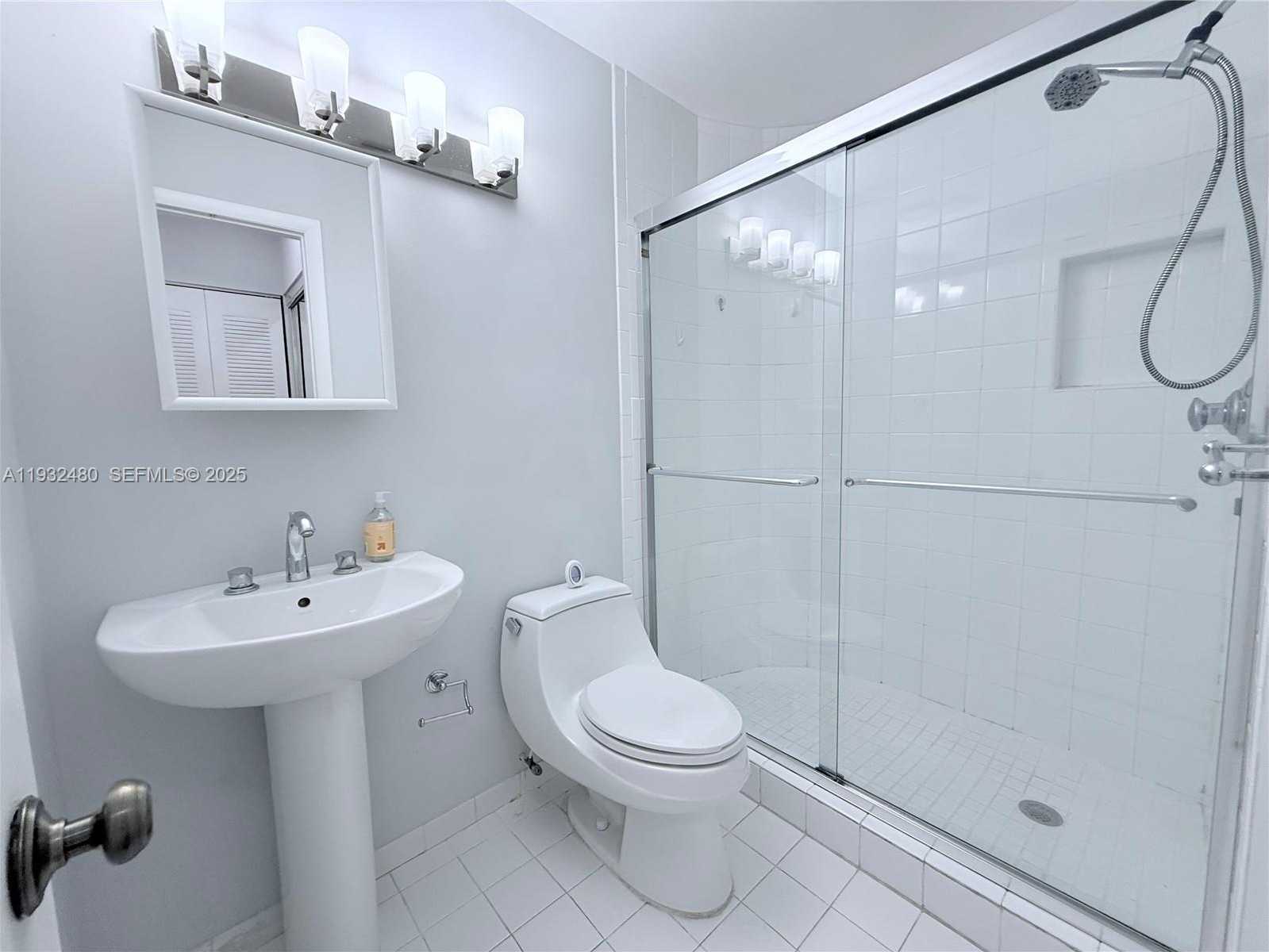 Small Image of 11354 SOUTH WEST 132ND CT, Miami Number 16