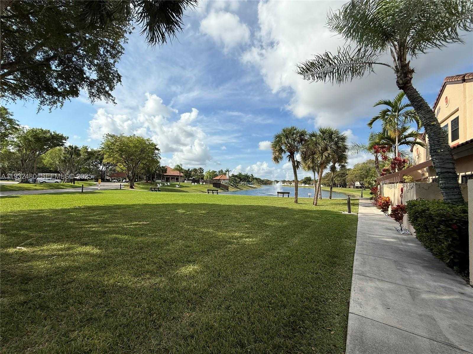 Small Image of 11354 SOUTH WEST 132ND CT, Miami Number 24