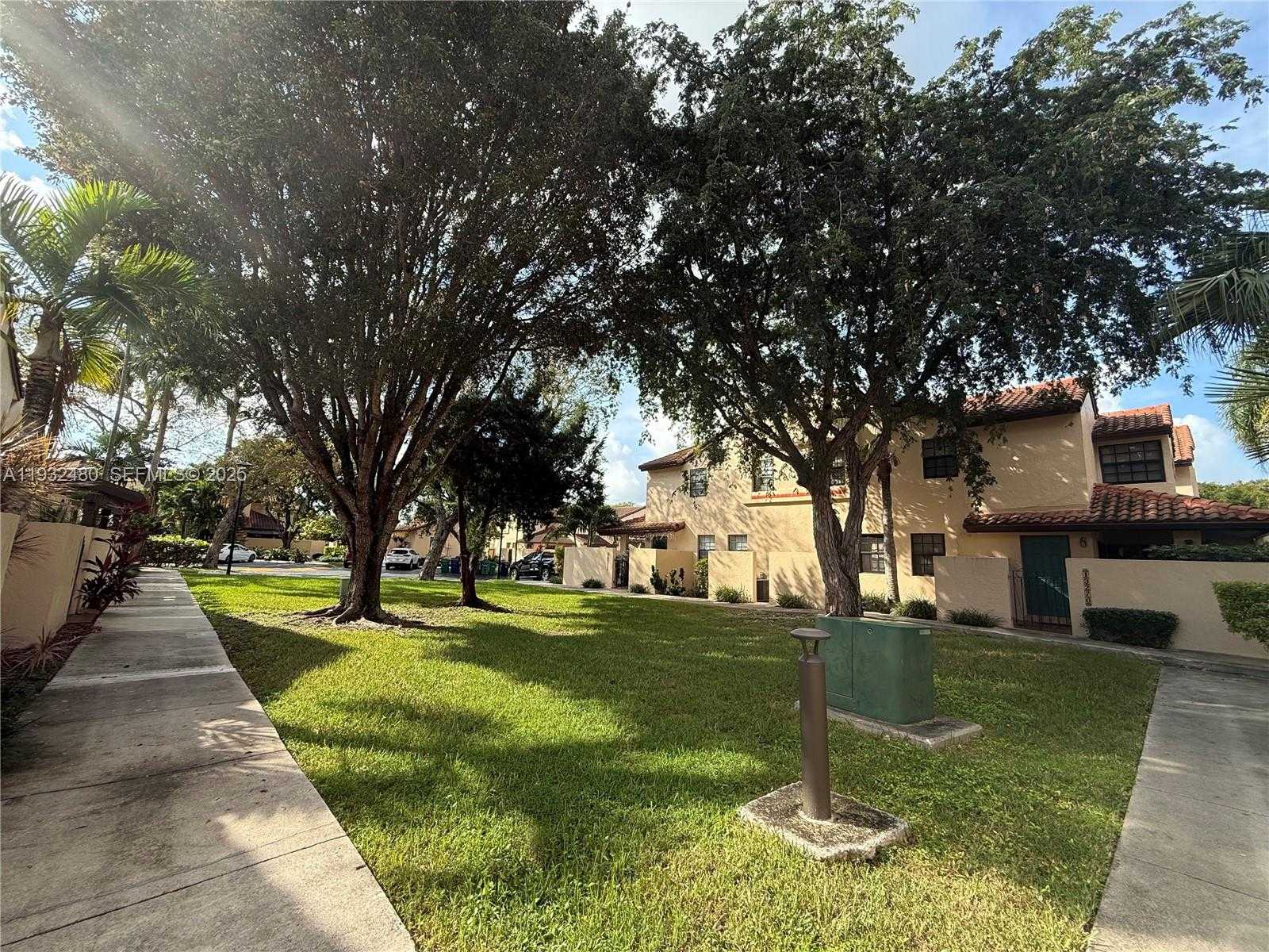 Small Image of 11354 SOUTH WEST 132ND CT, Miami Number 25