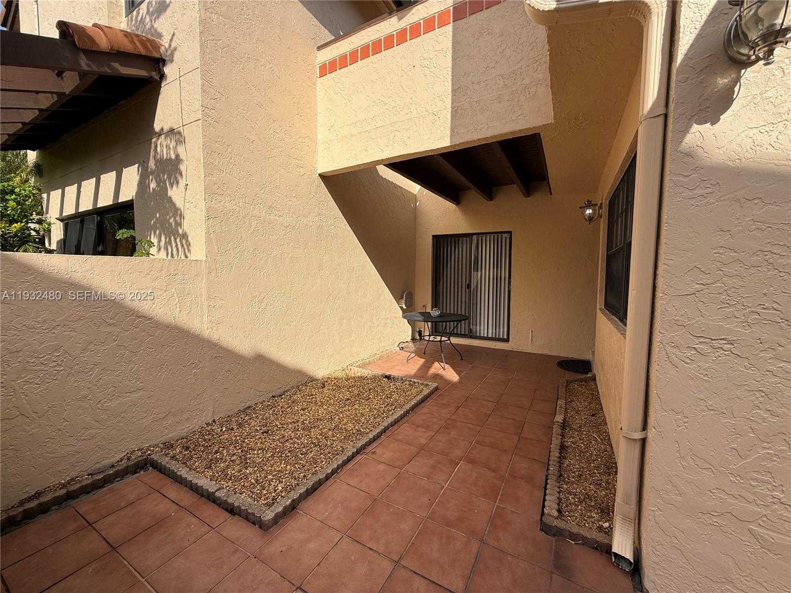 Small Image of 11354 SOUTH WEST 132ND CT, Miami Number 3