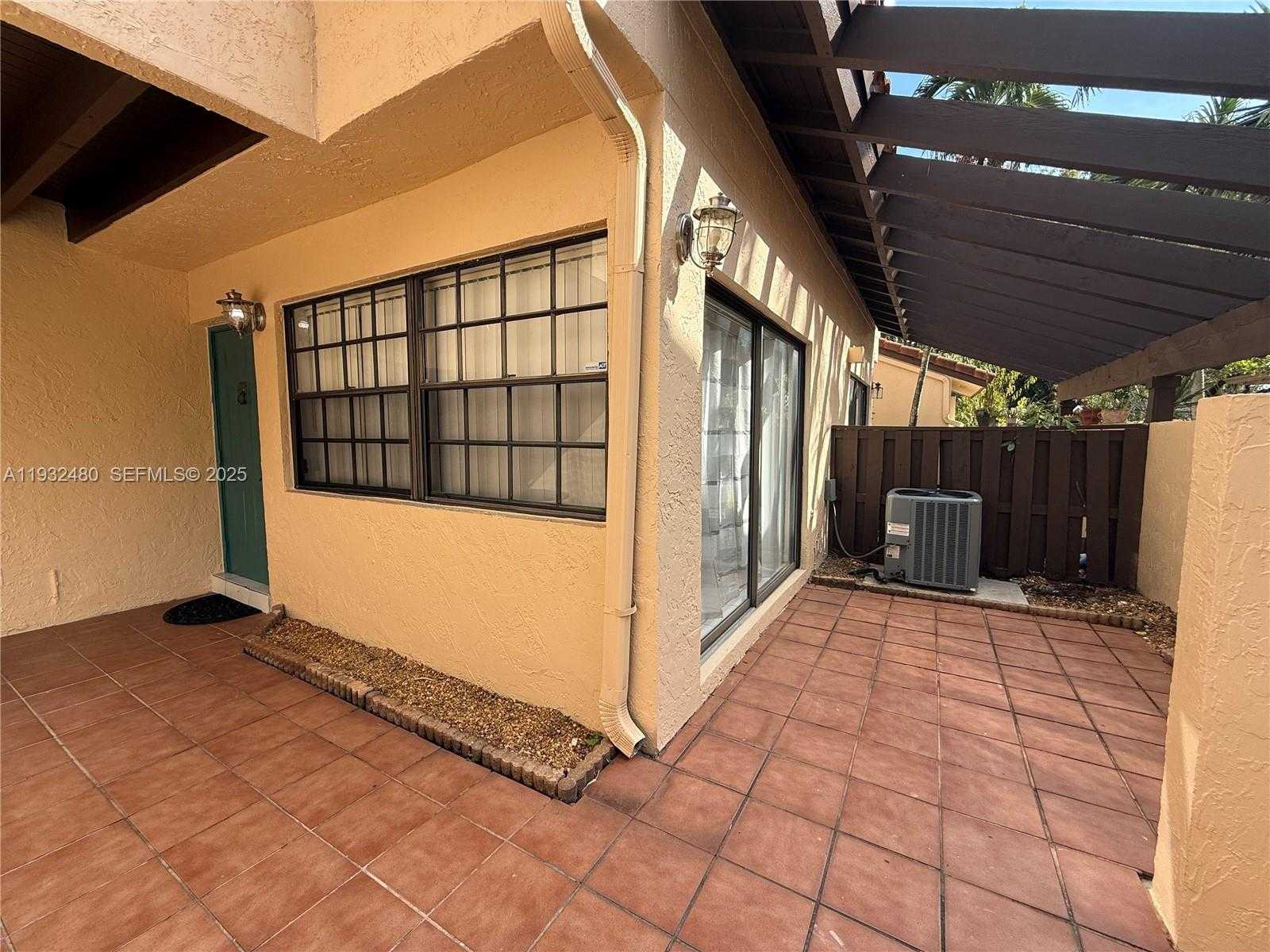 Small Image of 11354 SOUTH WEST 132ND CT, Miami Number 4