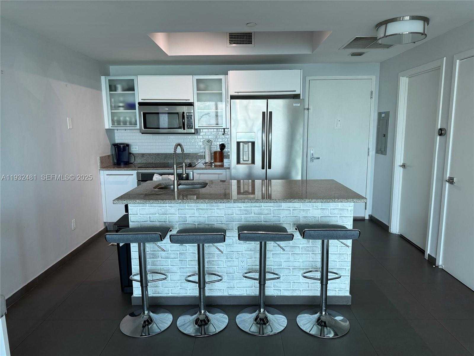 Small Image of 888 BISCAYNE BLVD #4302, Miami Number 5