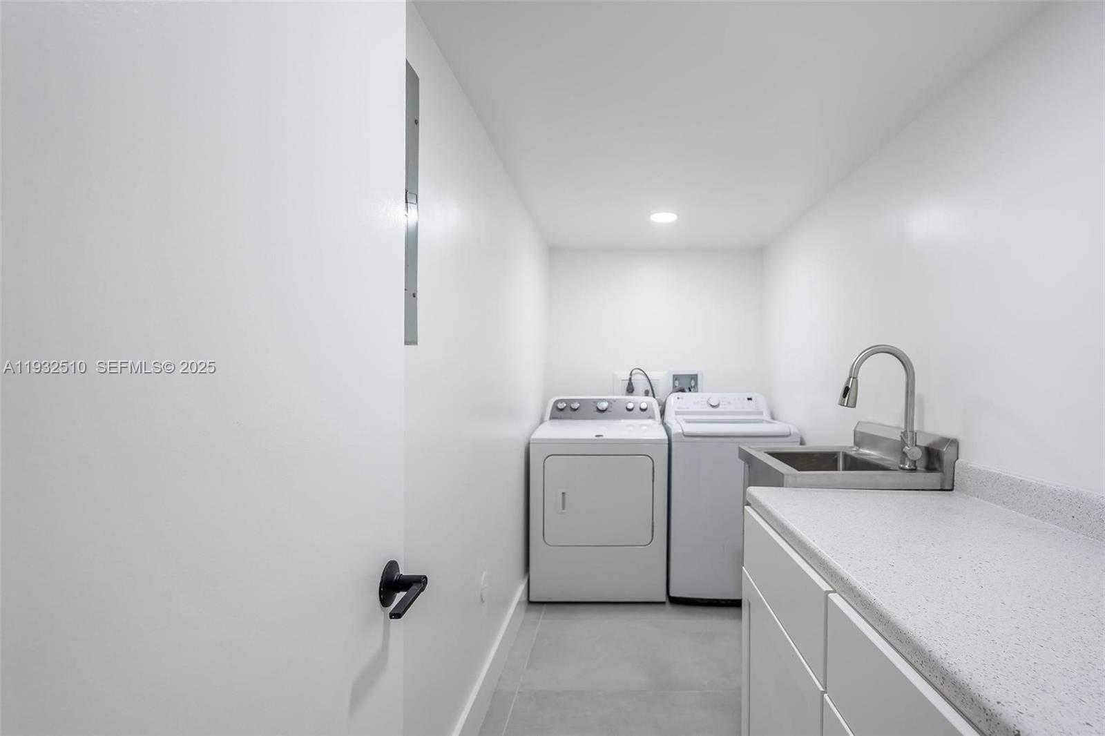 Small Image of 8708 SOUTH WEST 79TH PL #8708, Miami Number 16