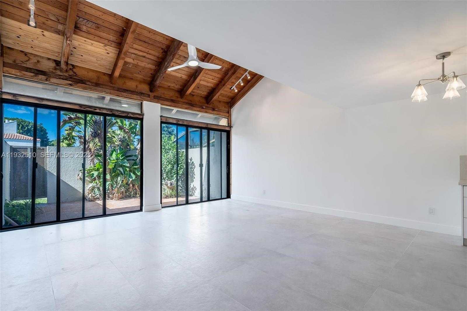 Small Image of 8708 SOUTH WEST 79TH PL #8708, Miami Number 25