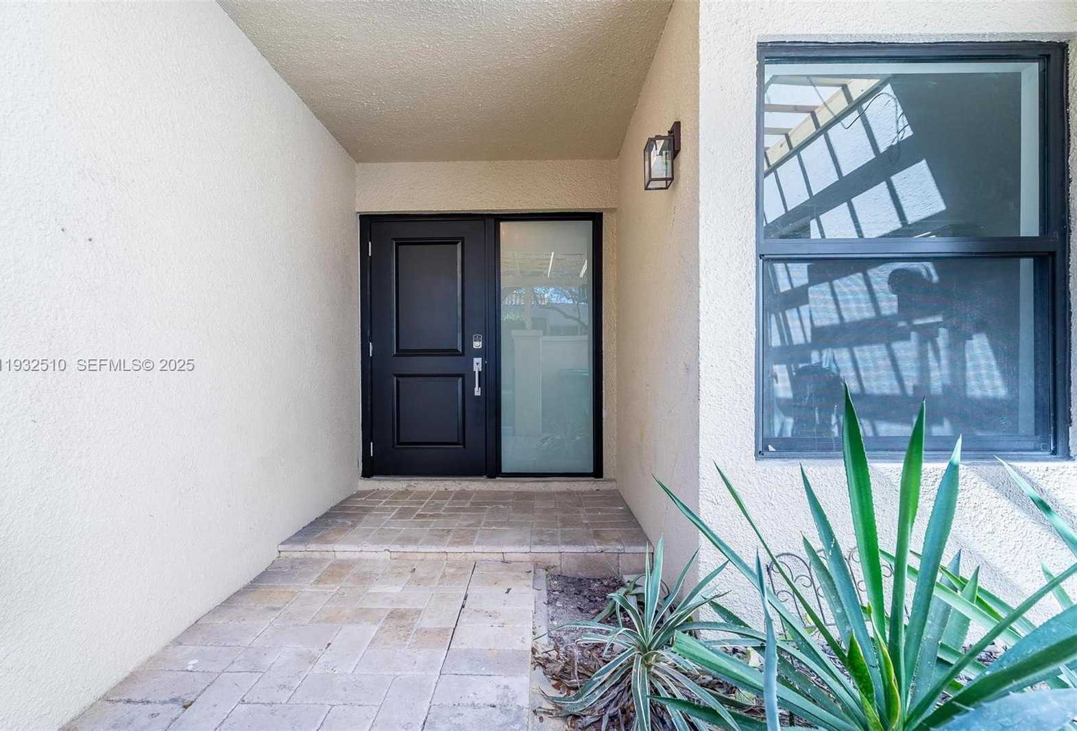 Small Image of 8708 SOUTH WEST 79TH PL #8708, Miami Number 4