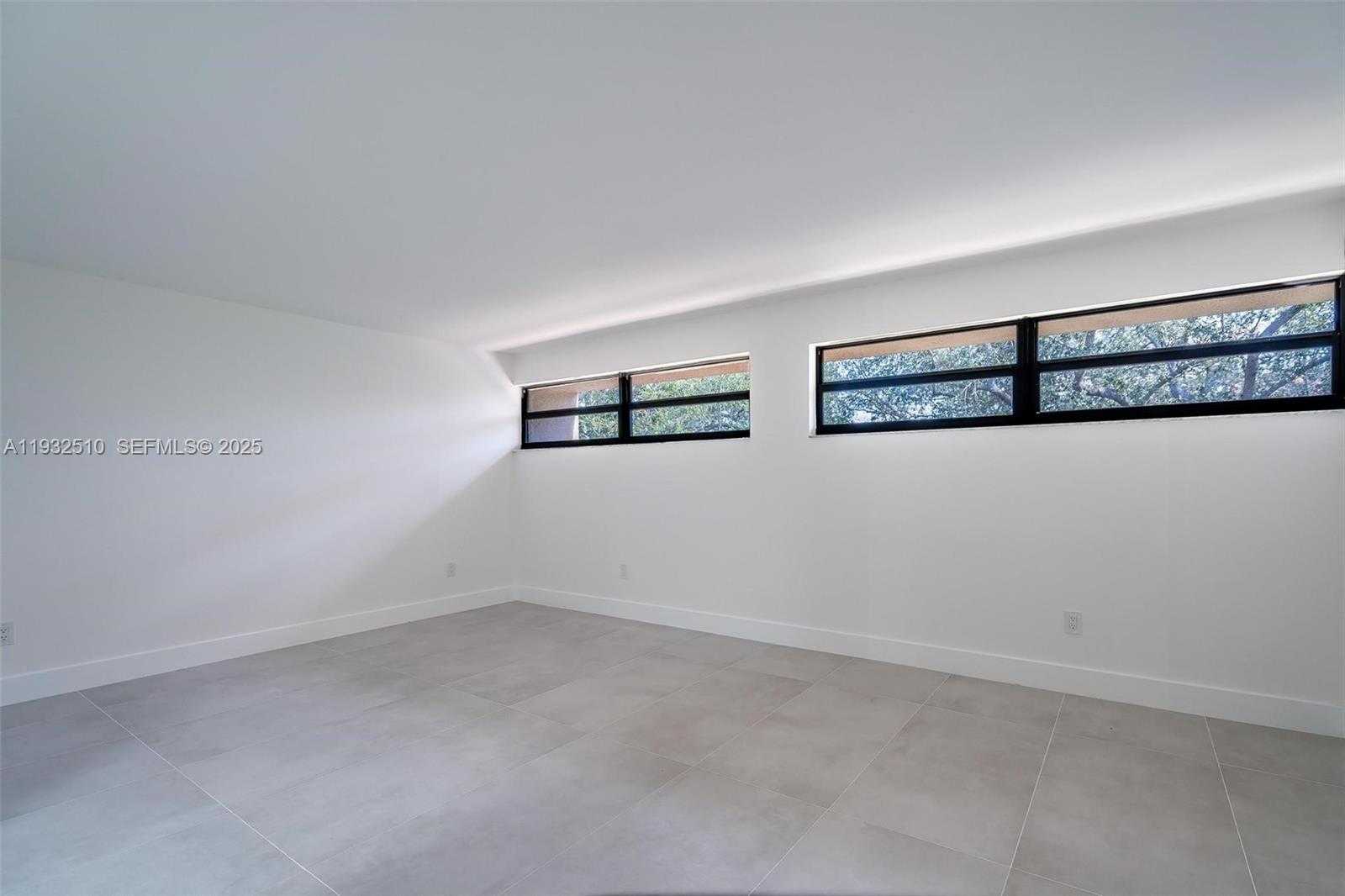 Small Image of 8708 SOUTH WEST 79TH PL #8708, Miami Number 47