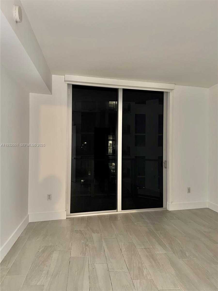 Small Image of 1010 SOUTH WEST 2ND AVE #1405, Miami Number 10