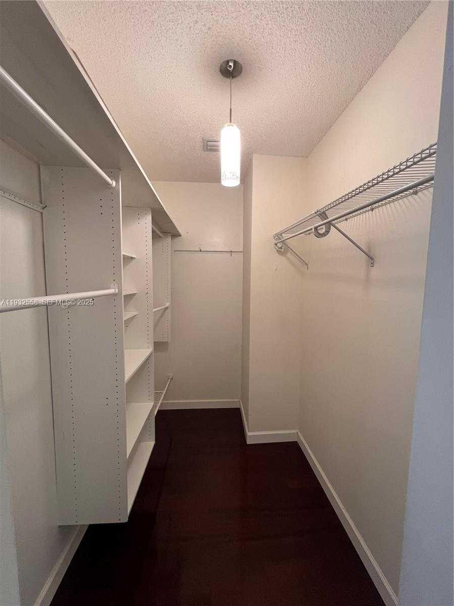 Small Image of 261 NAVARRE AVE #A-4, Coral Gables Number 13