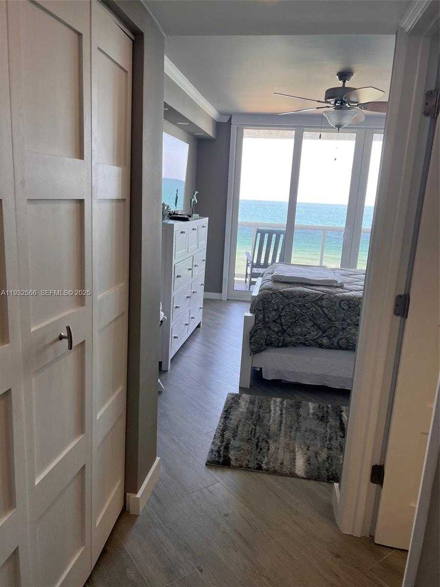 Small Image of 16711 COLLINS AVE #808, Sunny Isles Beach Number 12
