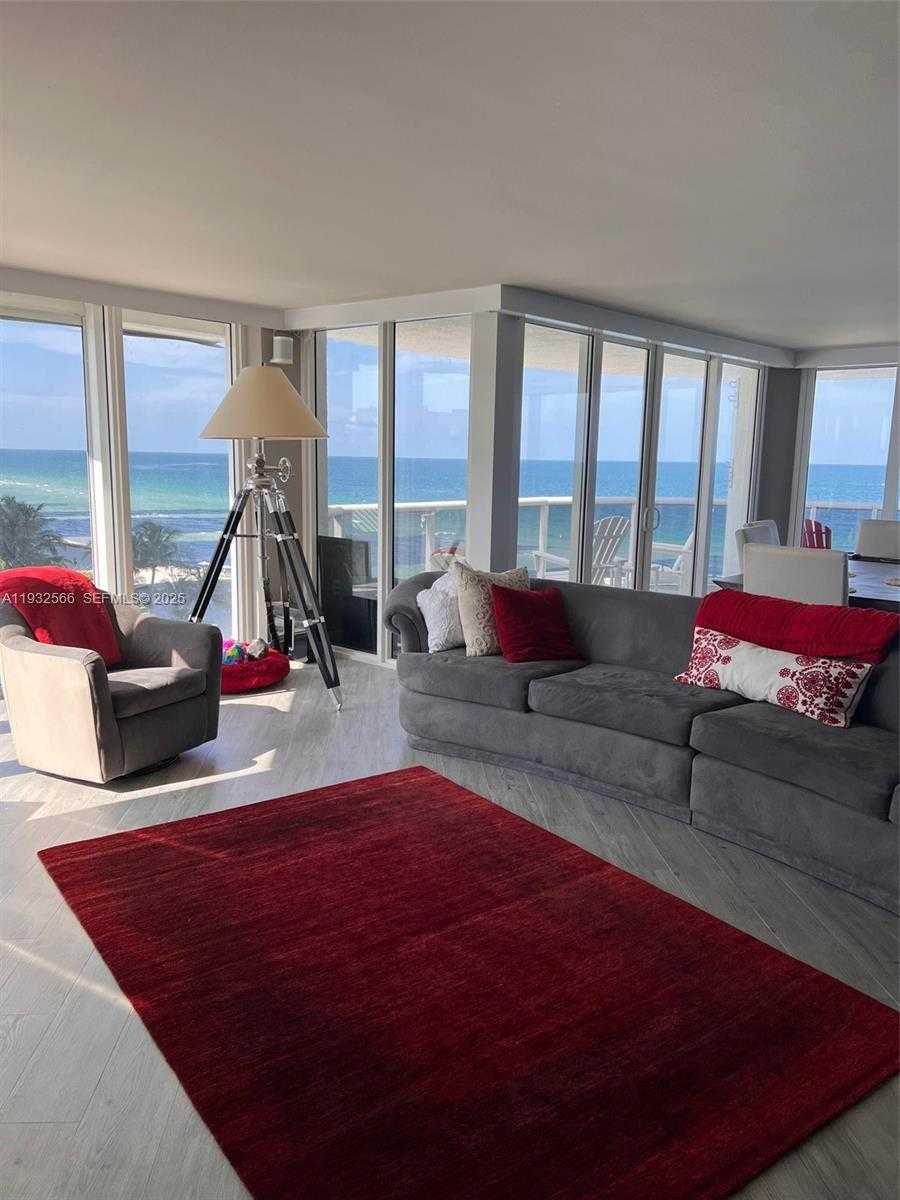 Small Image of 16711 COLLINS AVE #808, Sunny Isles Beach Number 3