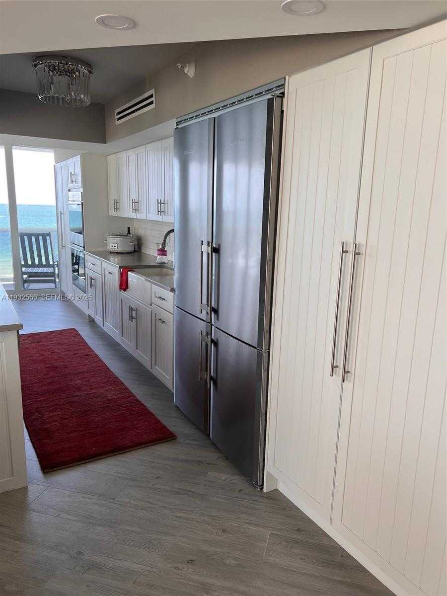 Small Image of 16711 COLLINS AVE #808, Sunny Isles Beach Number 4