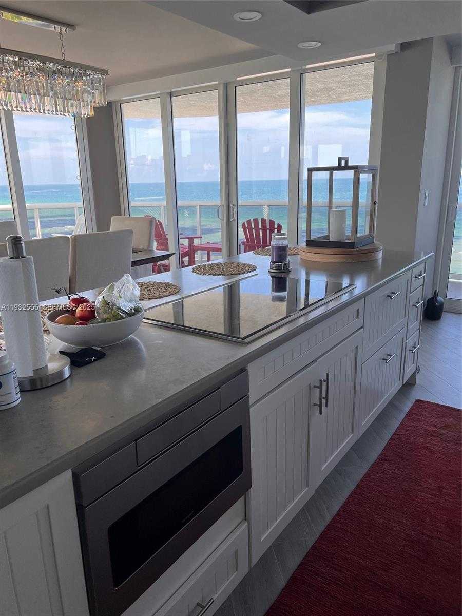 Small Image of 16711 COLLINS AVE #808, Sunny Isles Beach Number 5