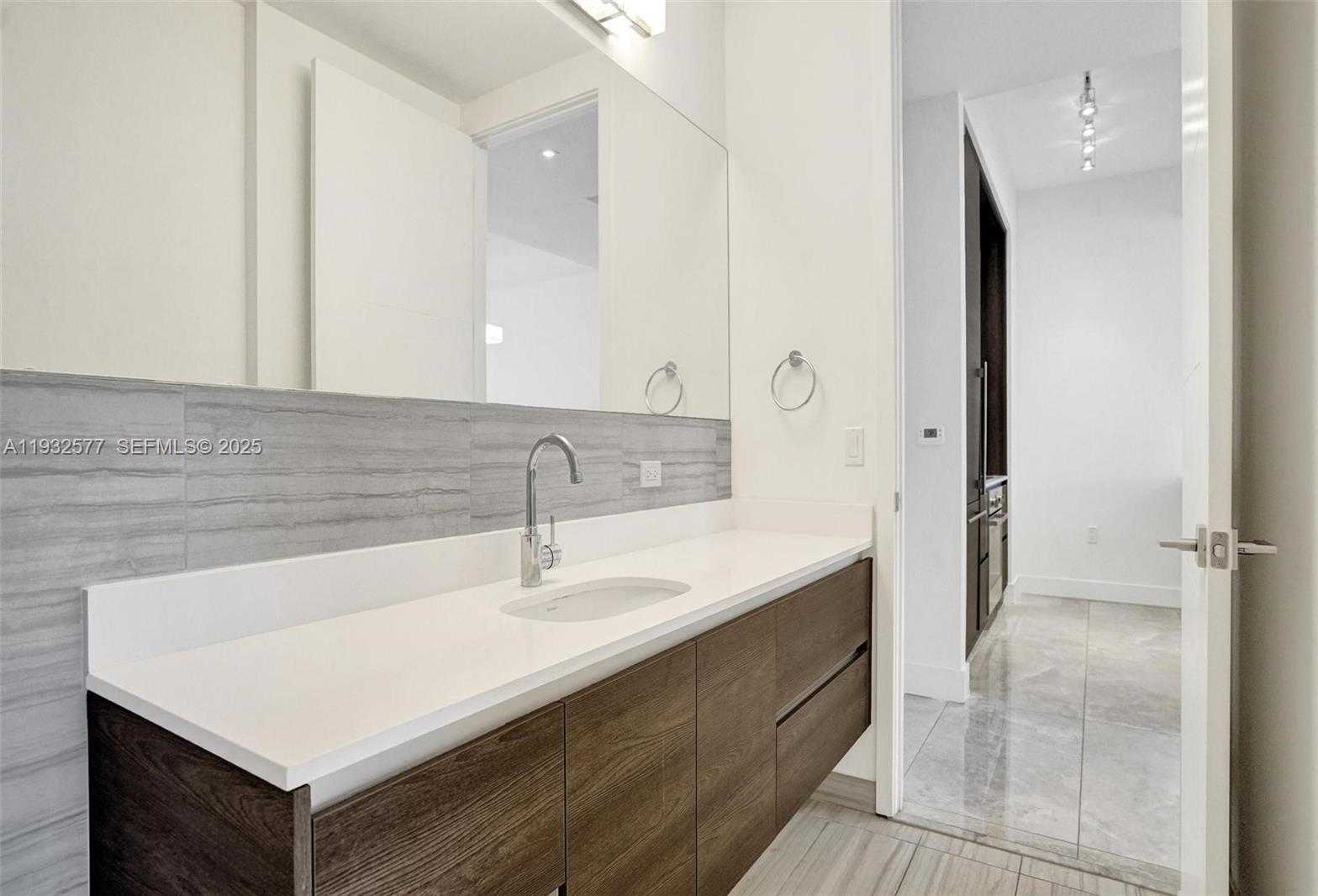 Small Image of 301 ALTARA AVE #LPH903, Coral Gables Number 20