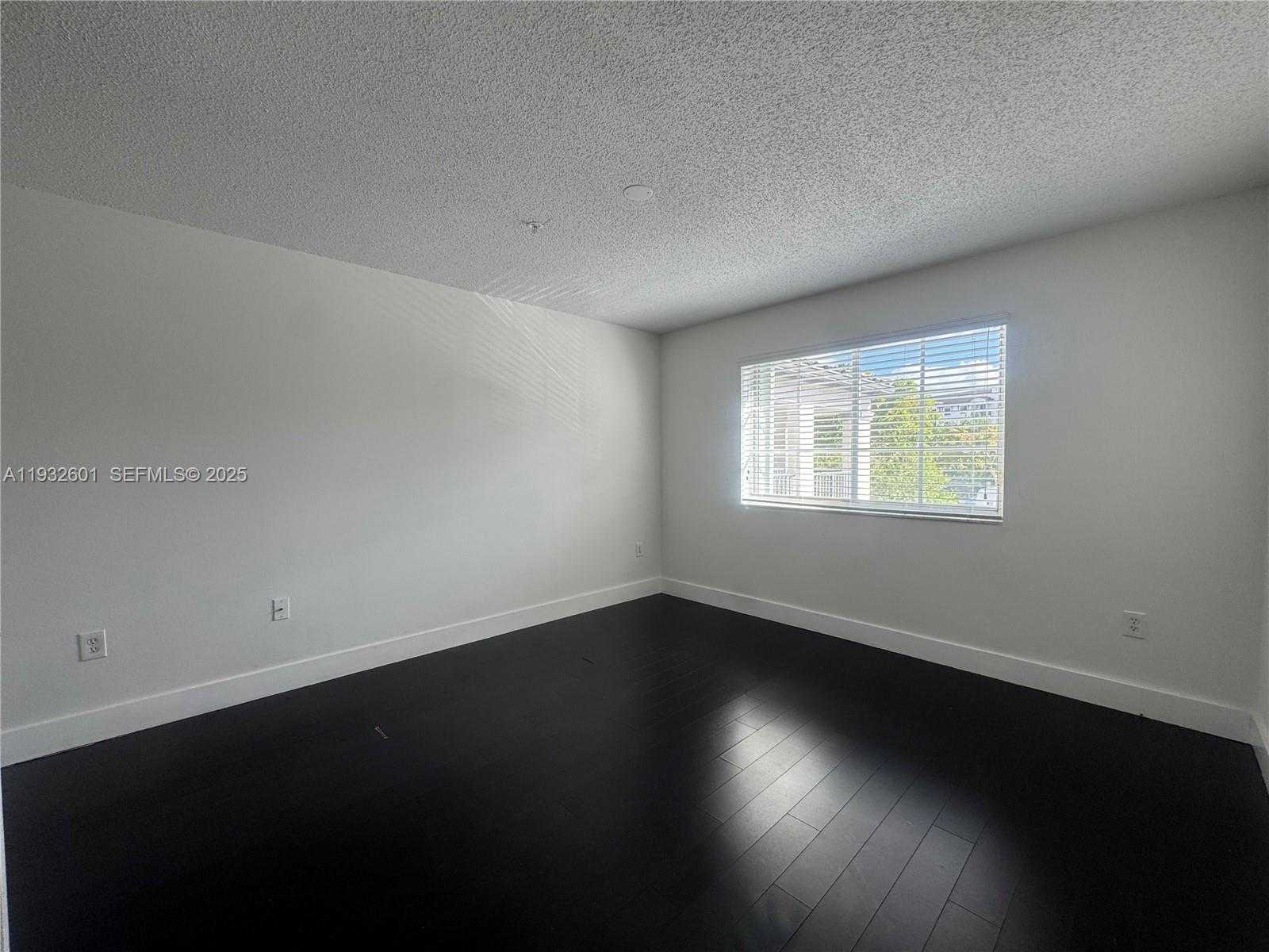 Small Image of 4370 NORTH WEST 107TH AVE #205, Doral Number 11