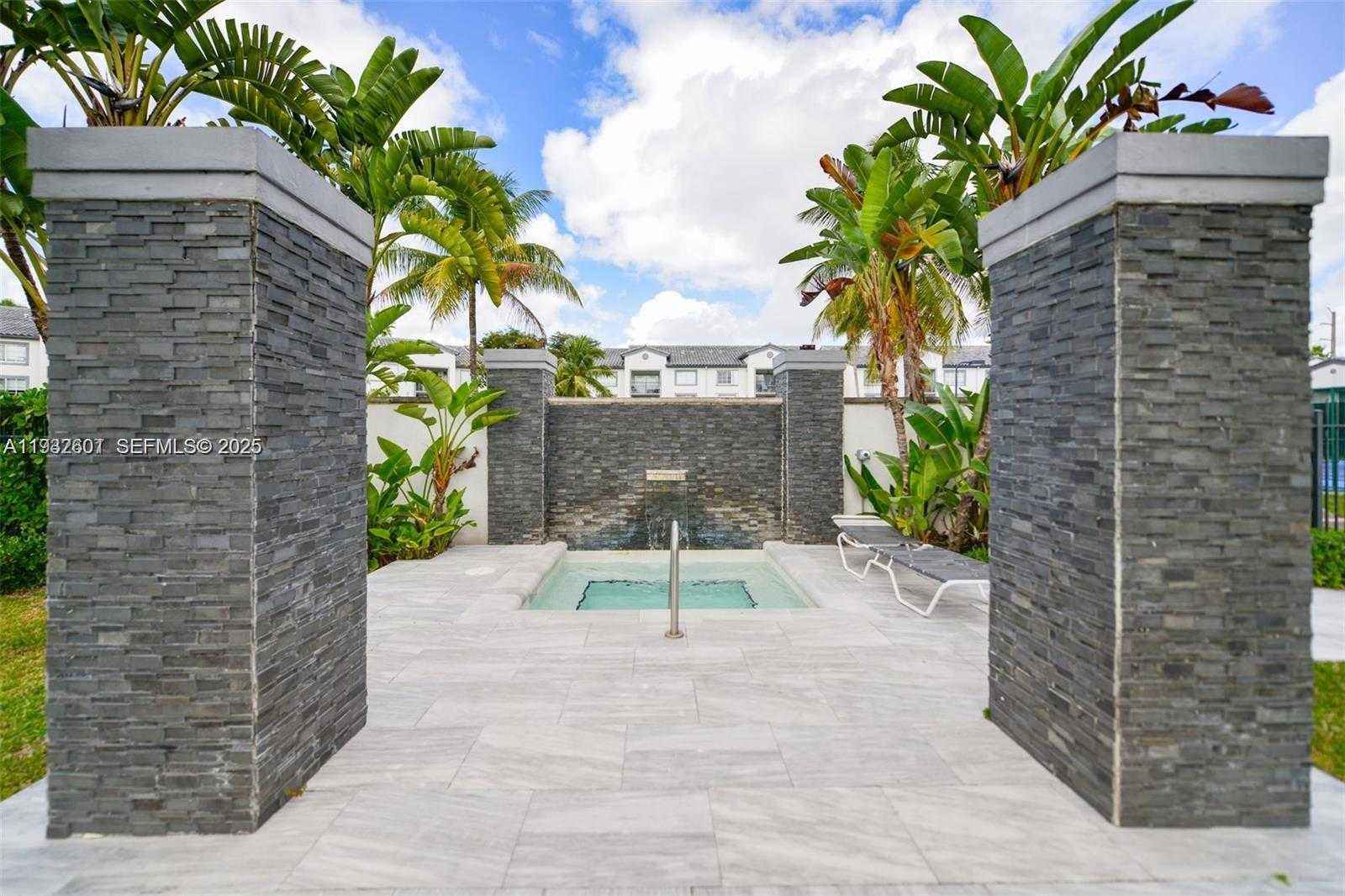 Small Image of 4370 NORTH WEST 107TH AVE #205, Doral Number 19