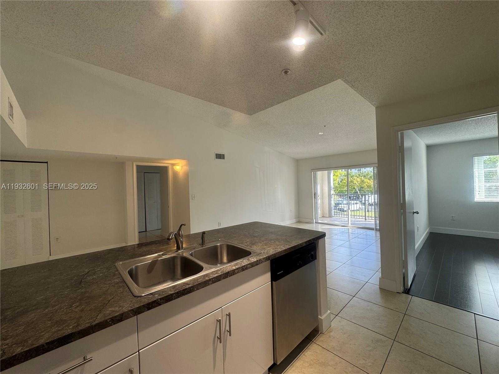 Small Image of 4370 NORTH WEST 107TH AVE #205, Doral Number 5