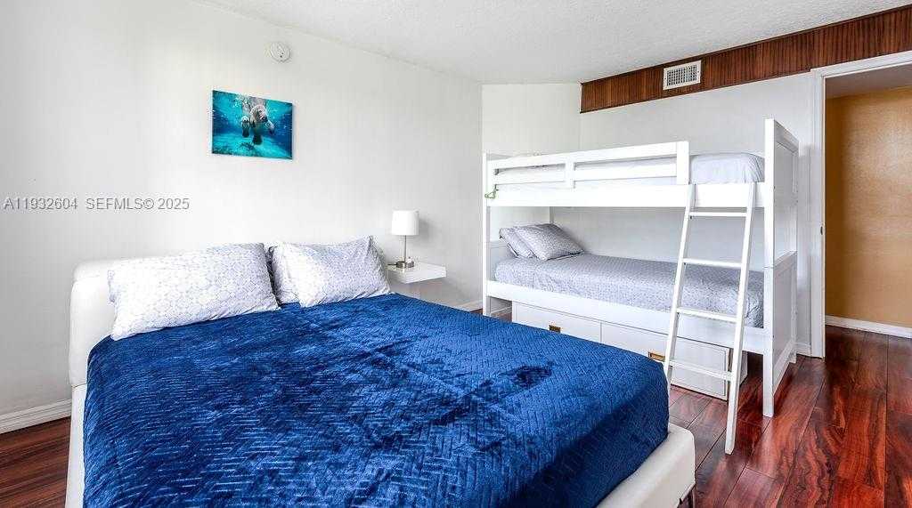 Small Image of 19999 EAST COUNTRY CLUB DR #1302, Aventura Number 13