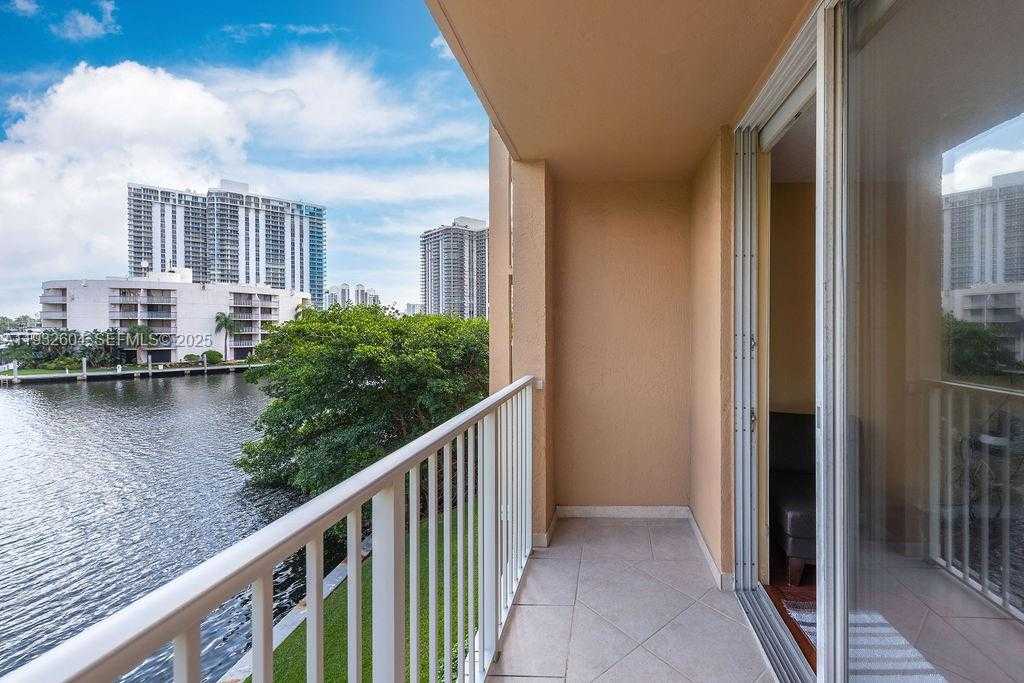 Small Image of 19999 EAST COUNTRY CLUB DR #1302, Aventura Number 23