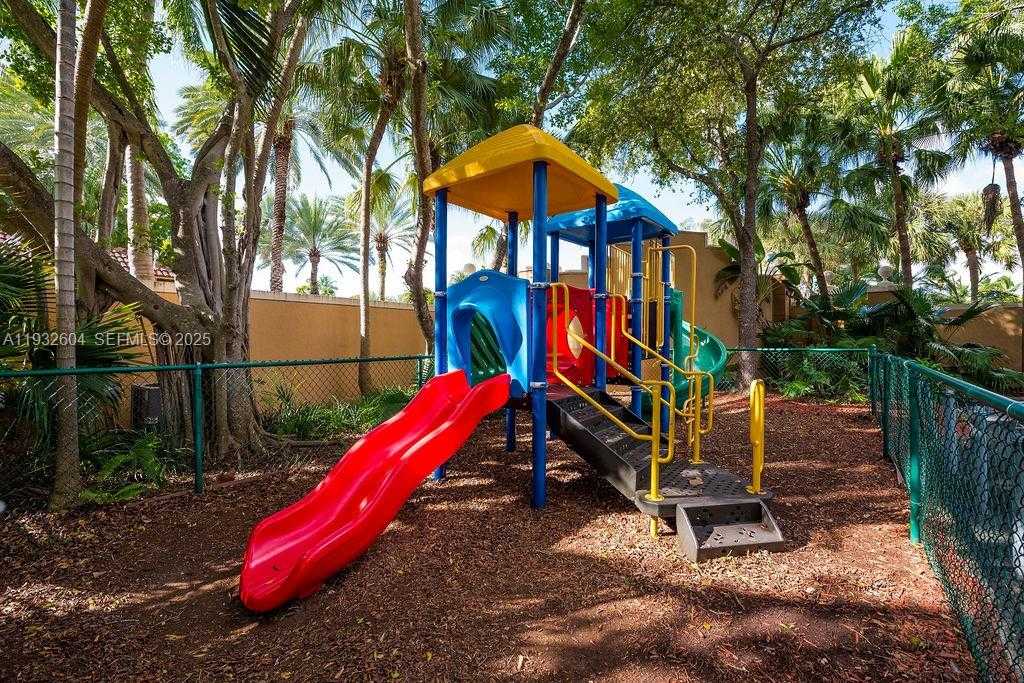 Small Image of 19999 EAST COUNTRY CLUB DR #1302, Aventura Number 31