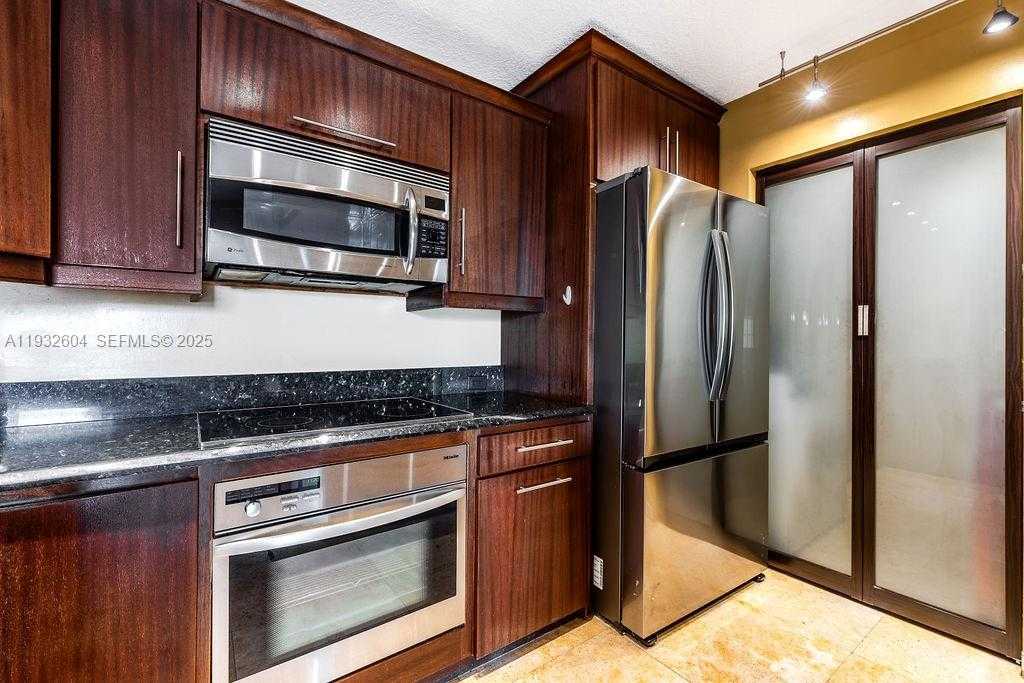 Small Image of 19999 EAST COUNTRY CLUB DR #1302, Aventura Number 9