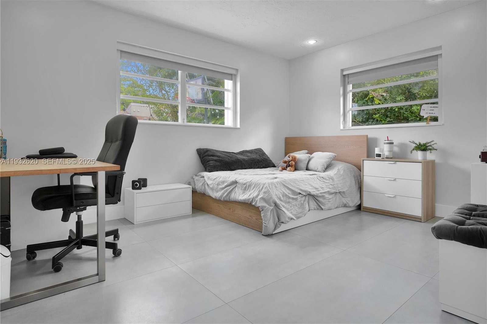 Small Image of 2101 NORTH EAST 211TH TER #., Miami Number 19