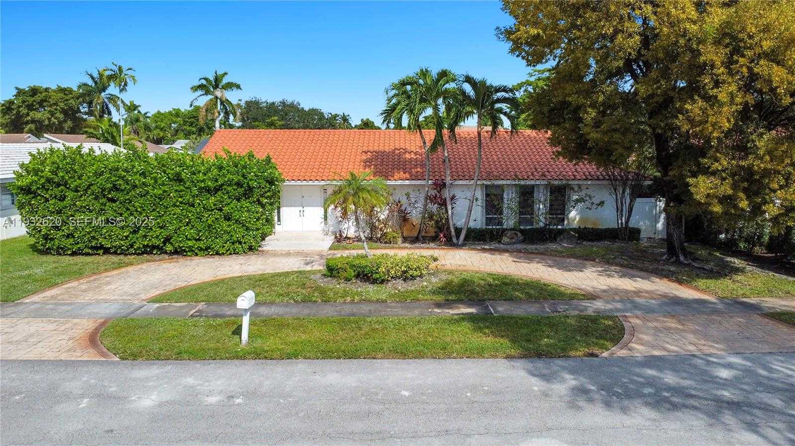 Small Image of 2101 NORTH EAST 211TH TER #., Miami Number 2