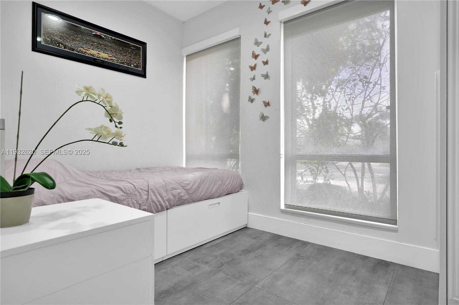 Small Image of 2101 NORTH EAST 211TH TER #., Miami Number 21