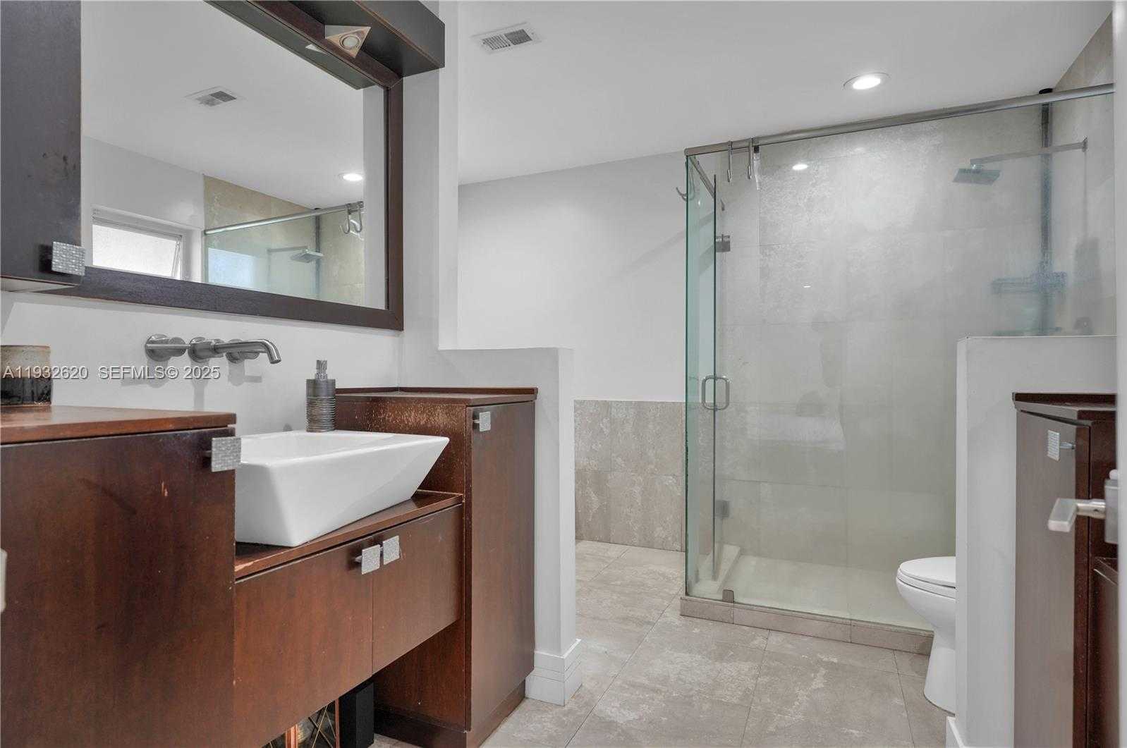 Small Image of 2101 NORTH EAST 211TH TER #., Miami Number 24