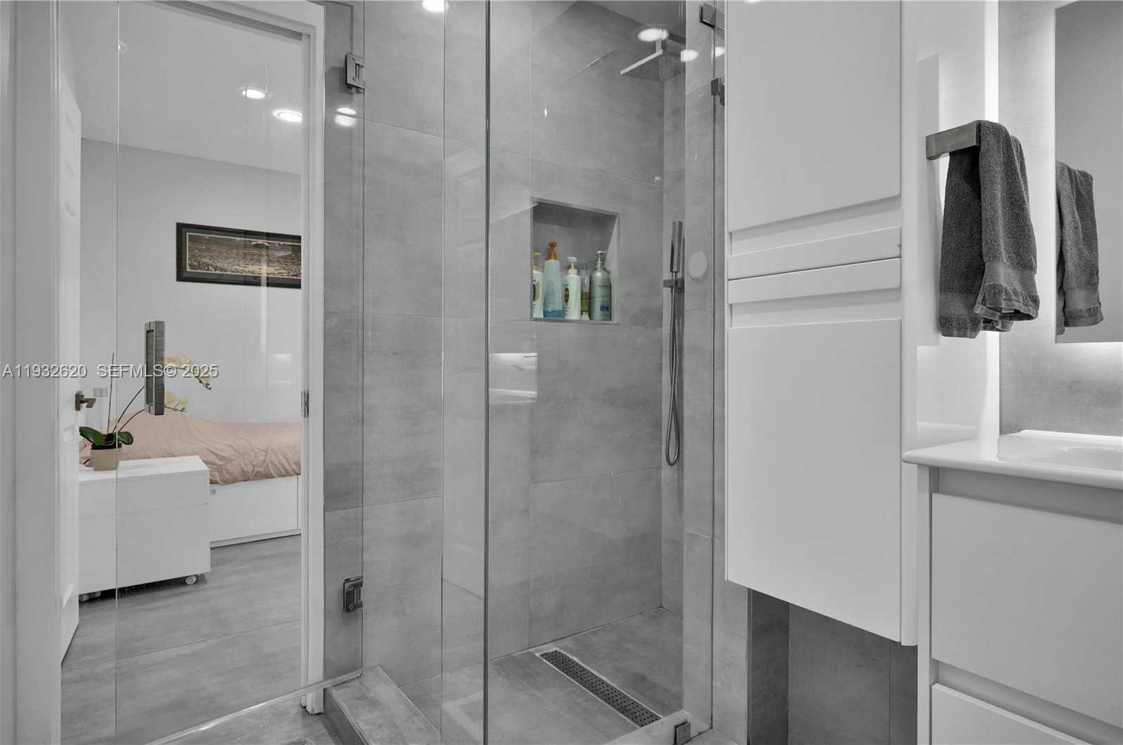 Small Image of 2101 NORTH EAST 211TH TER #., Miami Number 31