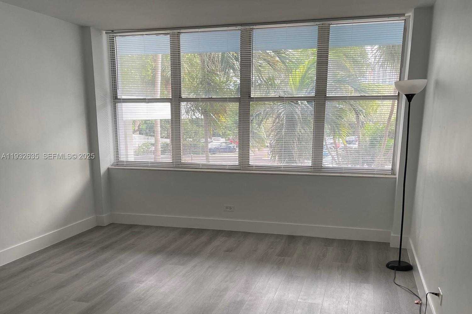 Small Image of 7441 WAYNE AVE #1P, Miami Beach Number 9
