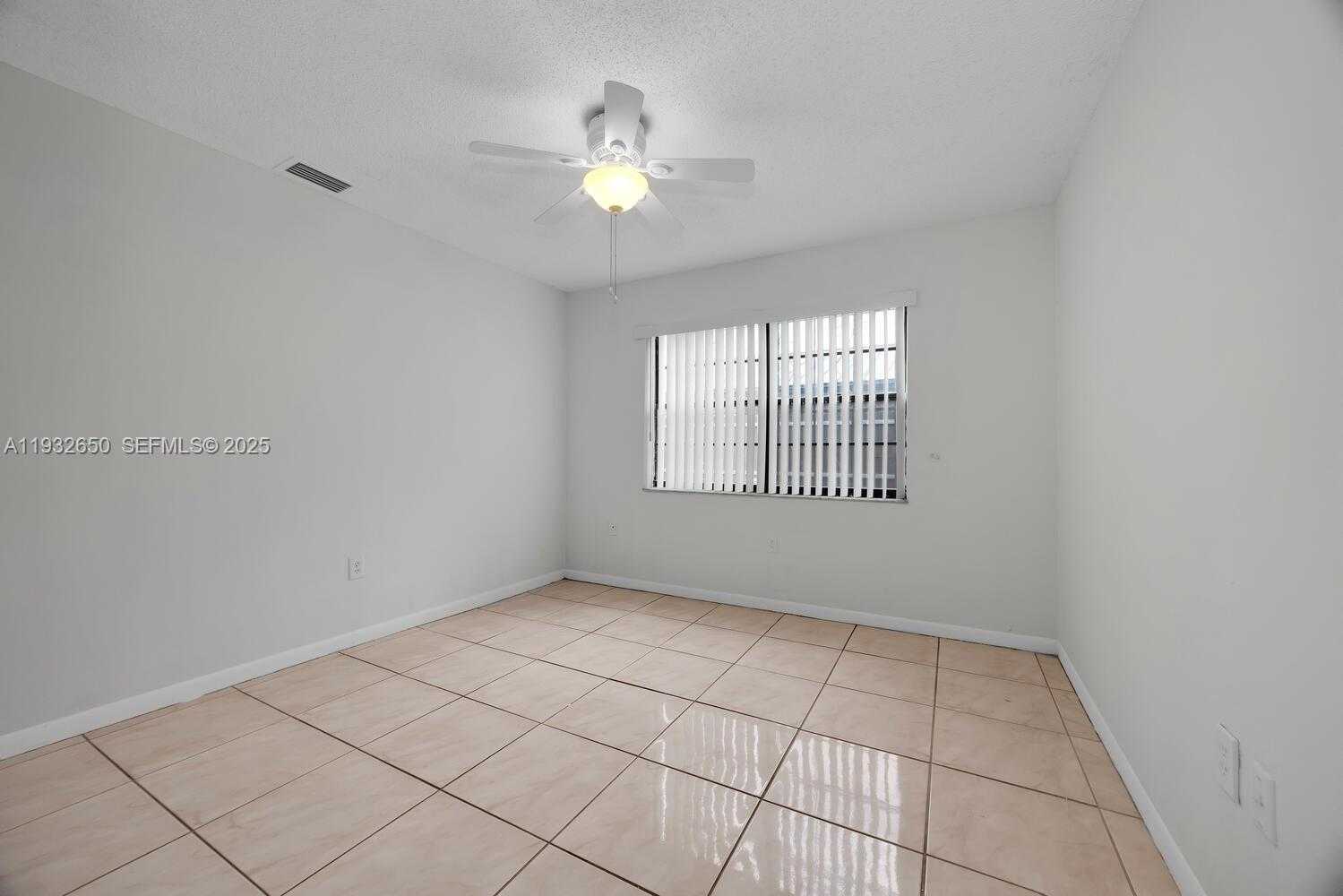 Small Image of 9400 SOUTH WEST 120TH AVE, Miami Number 13