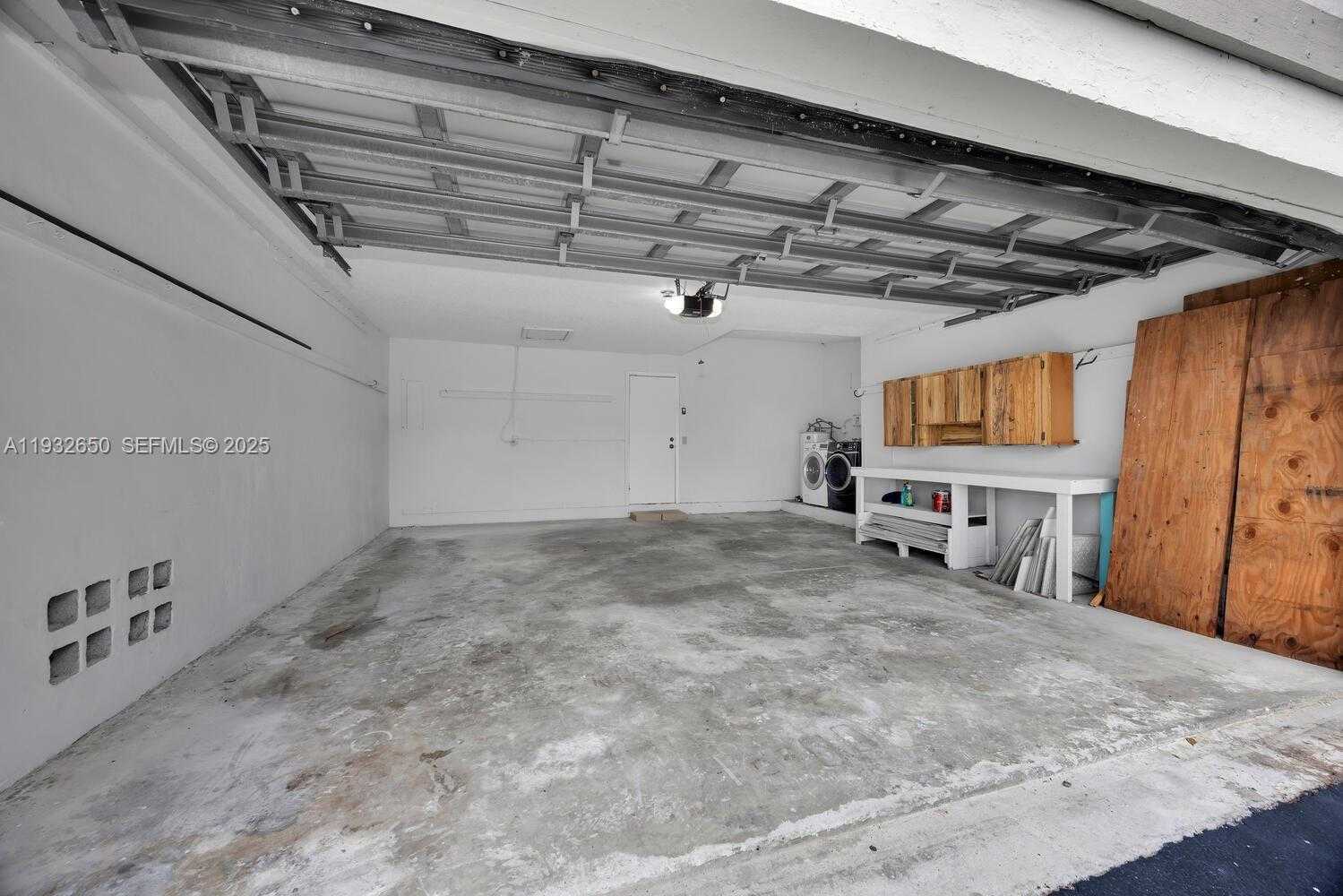 Small Image of 9400 SOUTH WEST 120TH AVE, Miami Number 16