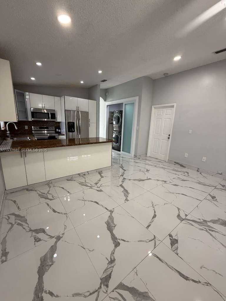 Small Image of 8701 NORTH WEST 109TH TER, Hialeah Gardens Number 21