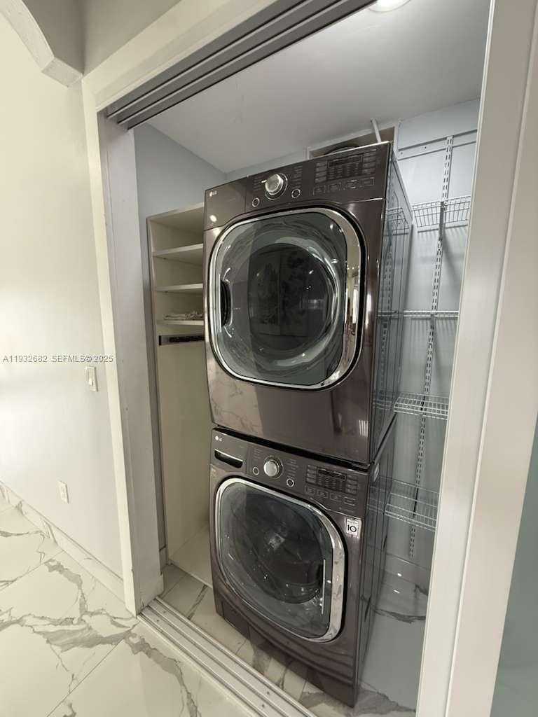 Small Image of 8701 NORTH WEST 109TH TER, Hialeah Gardens Number 27