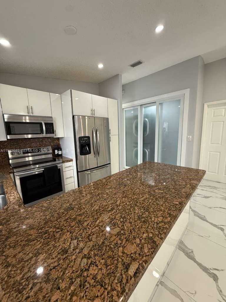 Small Image of 8701 NORTH WEST 109TH TER, Hialeah Gardens Number 29