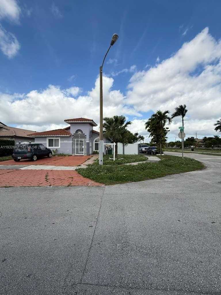 Small Image of 8701 NORTH WEST 109TH TER, Hialeah Gardens Number 37