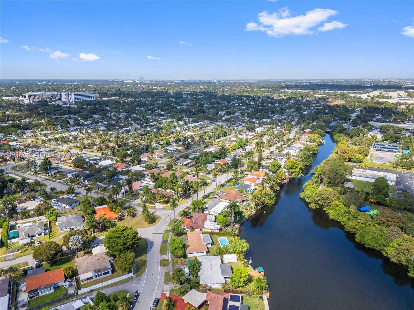 Small Image of 317 NORTH 31ST AVE, Hollywood Number 19