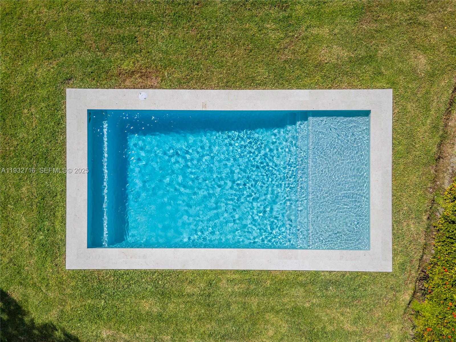 Small Image of 317 NORTH 31ST AVE, Hollywood Number 2