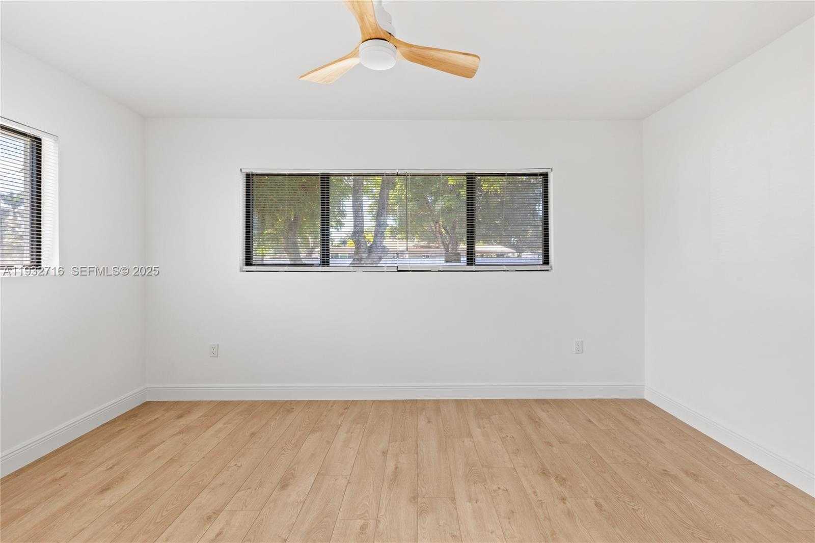 Small Image of 317 NORTH 31ST AVE, Hollywood Number 26