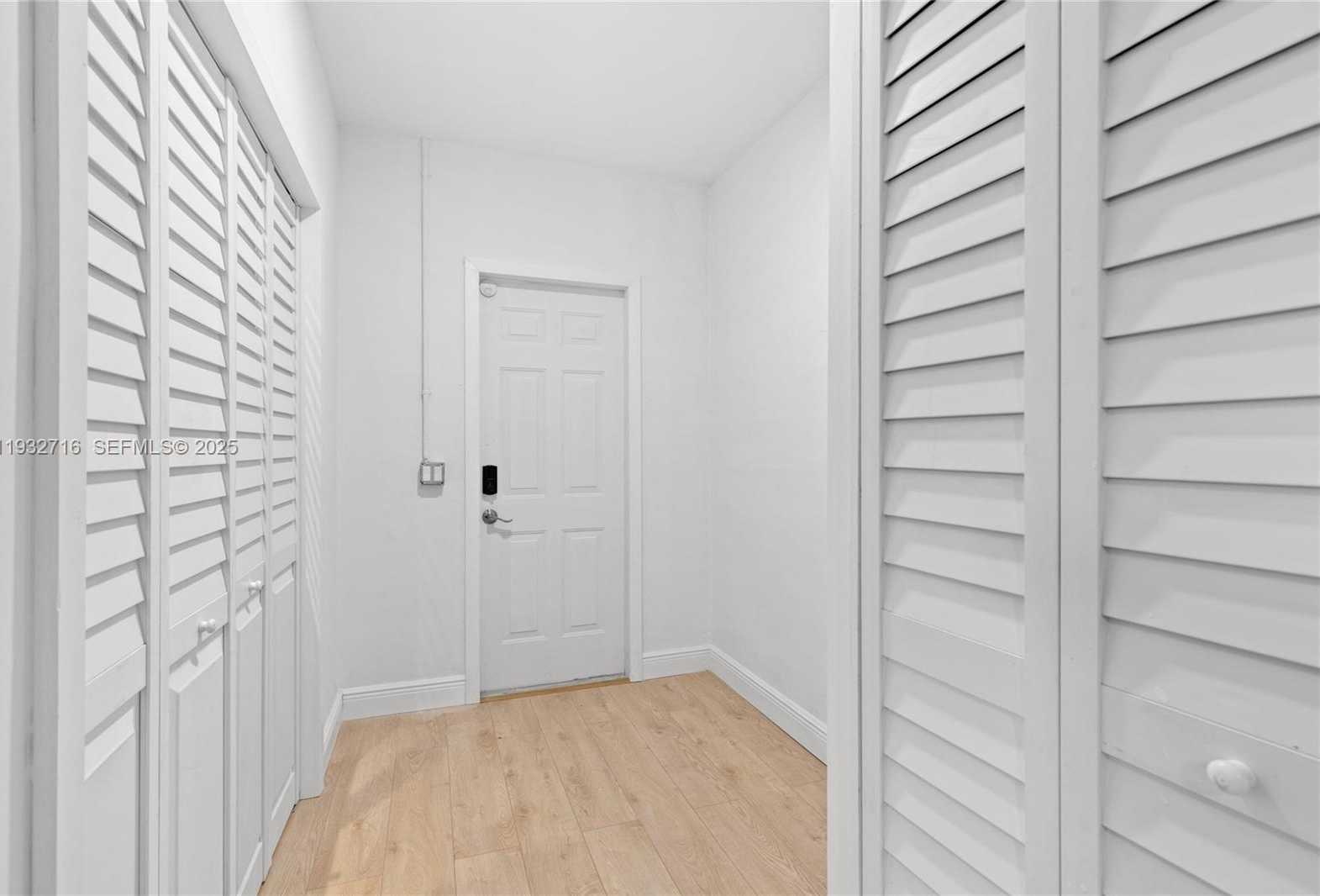 Small Image of 317 NORTH 31ST AVE, Hollywood Number 32