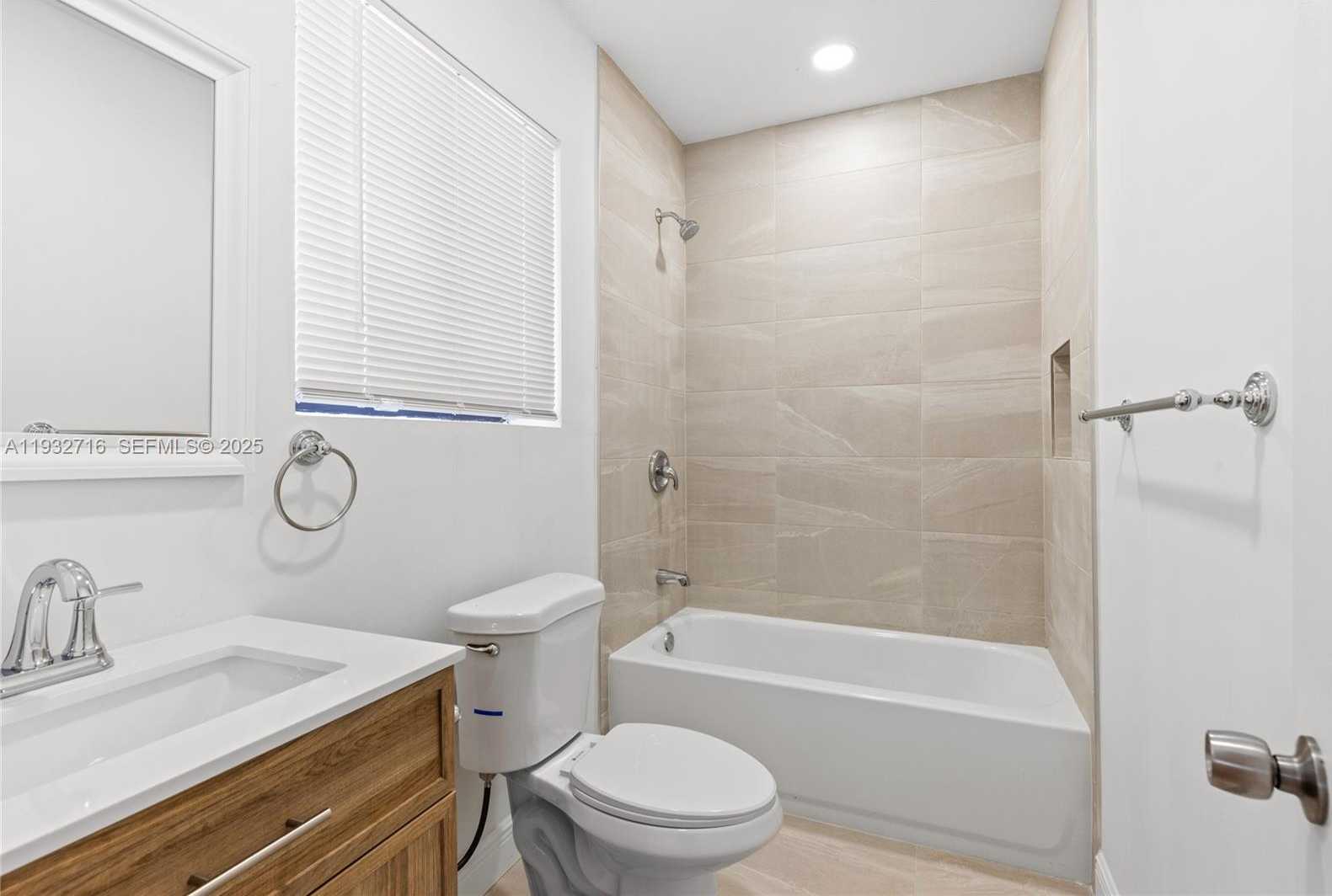 Small Image of 317 NORTH 31ST AVE, Hollywood Number 34