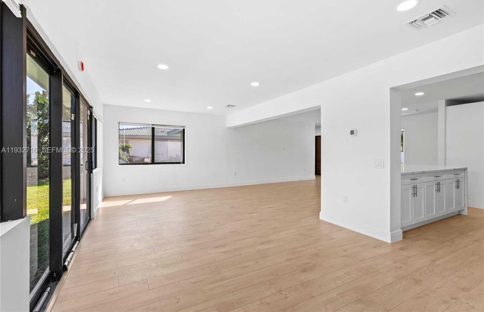 Small Image of 317 NORTH 31ST AVE, Hollywood Number 46